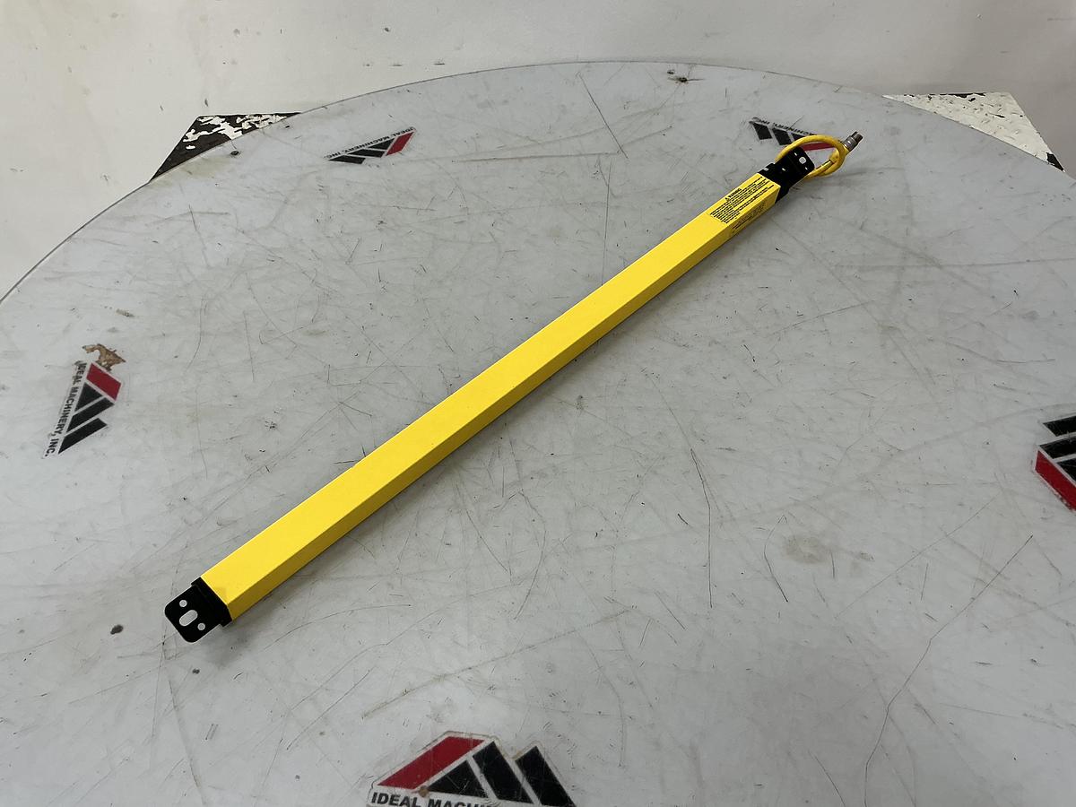 Used BANNER USE2824YP2