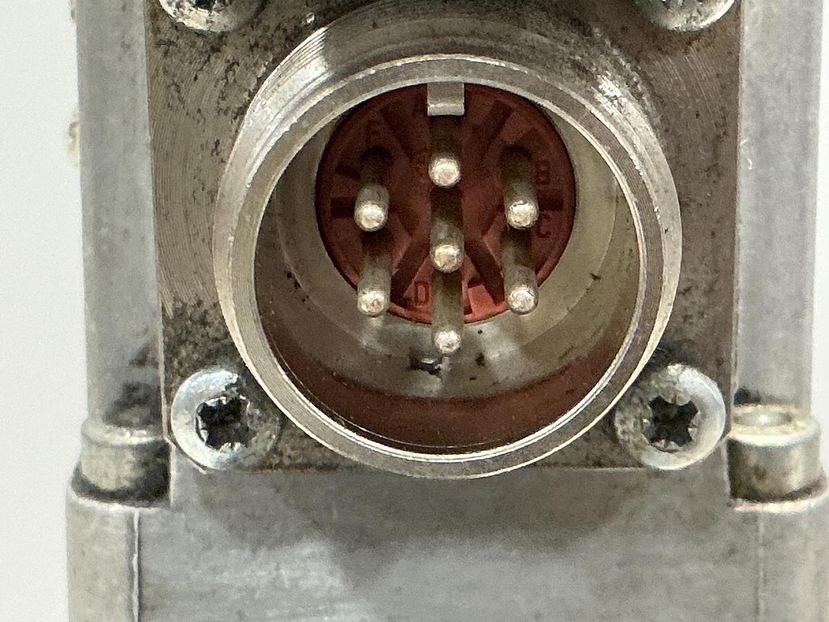 Used BOSCH 0 811 404 608