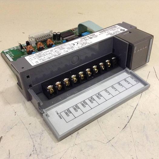 Used ALLEN BRADLEY Output Module 1746-OW4 SER A #97180