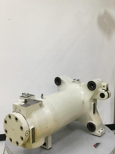 Used TOSHIBA Clamp Cylinder Casting ISF120SII-5A / CCC Used