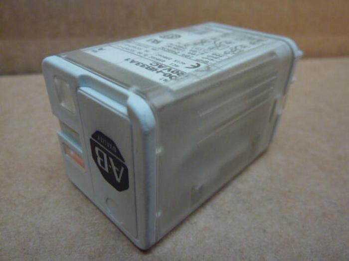 Used ALLEN BRADLEY Relay 700-HB33A1 SER A #27587