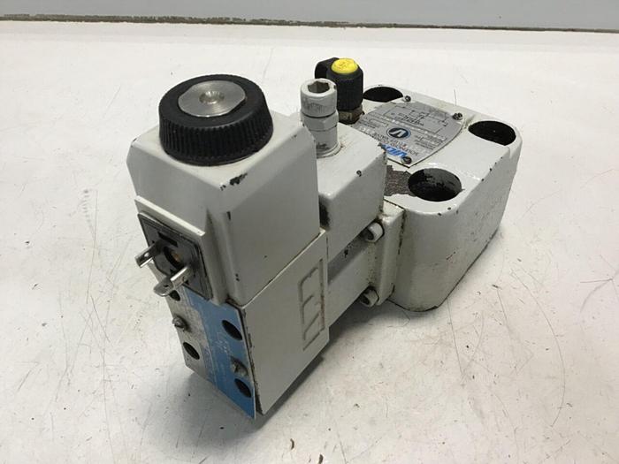 Used VICKERS Relief Valve CG5060AFMUB6P10110 Used