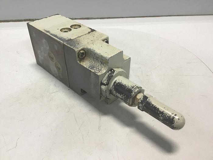 Used TOKYO KEIKI Modular Valve TGMR-5-AY-AK-10-S2 #137687