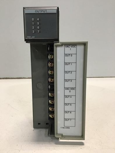 Used ALLEN BRADLEY Output Module 1746-OW8 SER A #131073