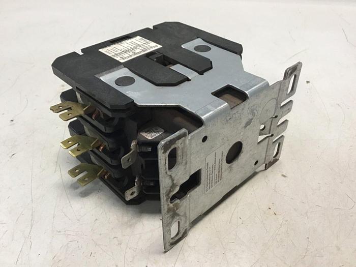 Used CUTLER HAMMER Contactor C25FNF360 #133914