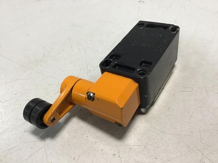 Used SIEMENS Limit Switch3 3SE3 120-1GW-Z #121163