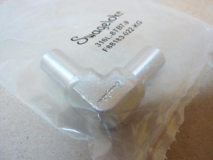 SWAGELOK Union Elbow 316L-8TB7-9 #41147