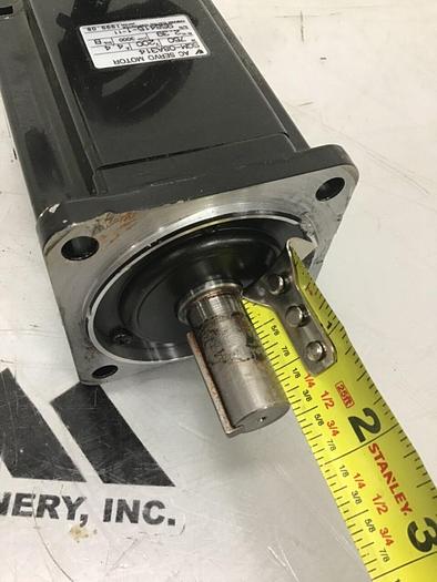 Used YASKAWA ELECTRIC AC Servo Motor SGM-08A314 #125031