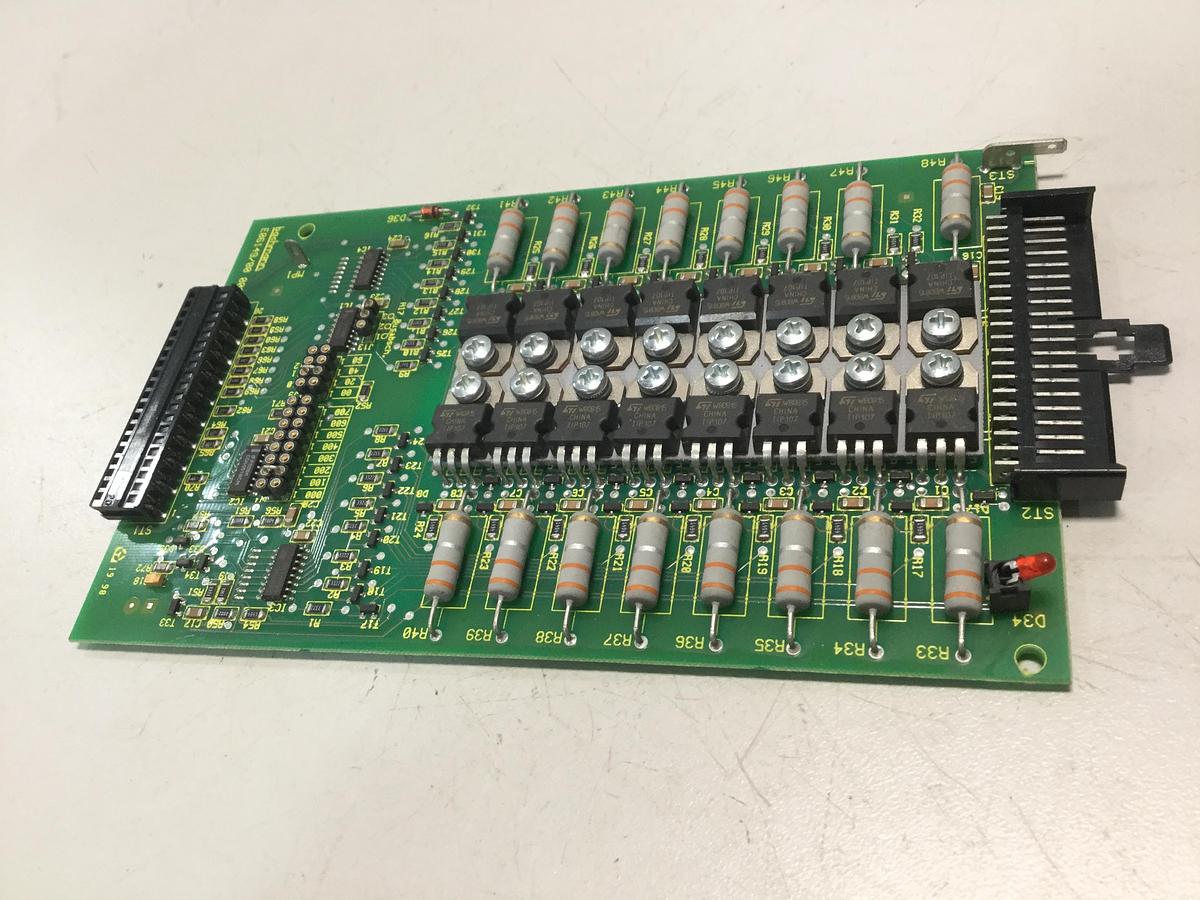 Used BACHMANN ELECTRONIC Output Card CA16/P2.5S E06149/00 002 USED