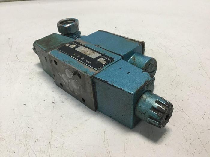 Used PARKER Valve D1VW11CY40 #140541