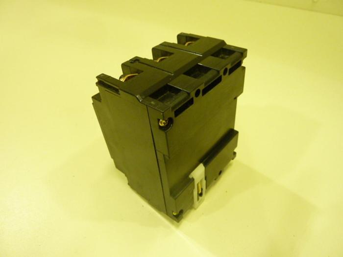 Used MATSUSHITA ELECTRIC 15 Amp Circuit Breaker CONTACT196 #43196