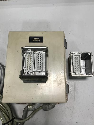 Used MILACRON VT-220-8 / RI