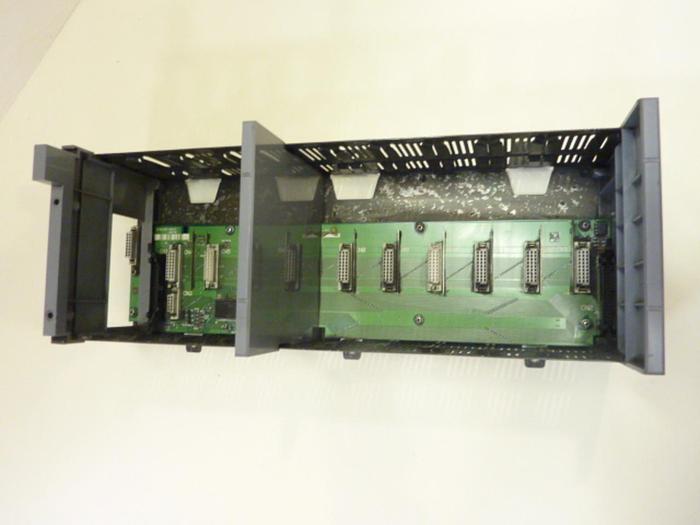 Used ALLEN BRADLEY 10 Slot Rack 1746-A10 SER A USED