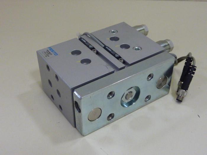Used FESTO Pneumatic Cylinder DFM-40-25-P-A-GF #57323
