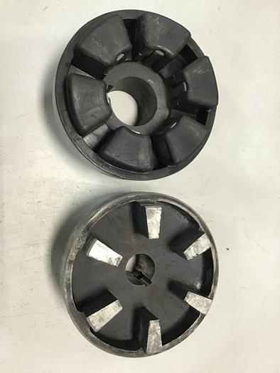 Used MAGNALOY COUPLINGS Coupling 700 / COUPLING Used #135163