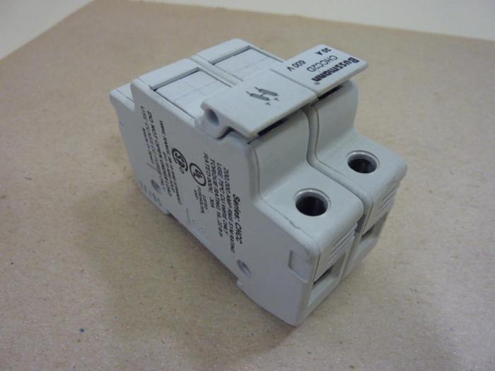 Used BUSSMANN 30 Amp Fuse Holder CHCC2D #47156