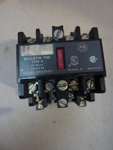 Used ALLEN BRADLEY AC Relay 700-N800A1 SER C #35936