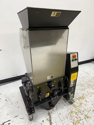 Used CONAIR Grinder CM1018 USED 145786