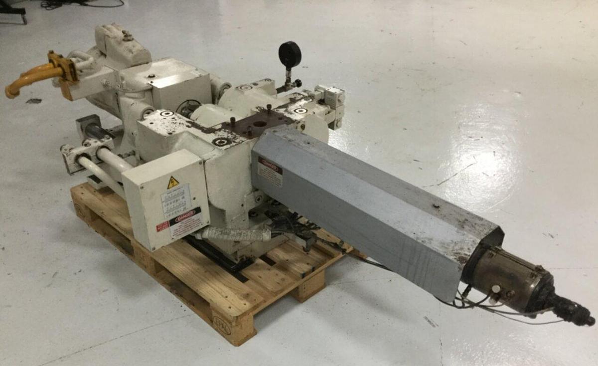 Used TOSHIBA 16 Oz Injection Unit ISF190VL-10A USED 