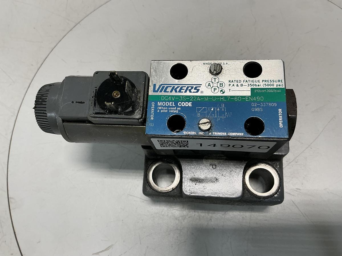 Used VICKERS DG4V-3S-22A-M-U-HL7-60-EN490
