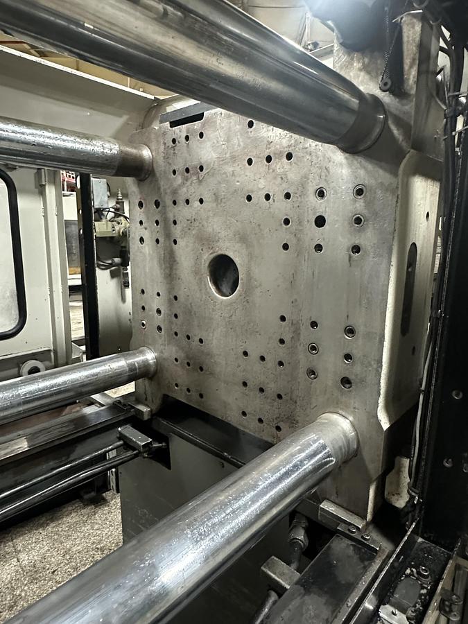 Used 1995 CINCINNATI MILACRON VT220-17