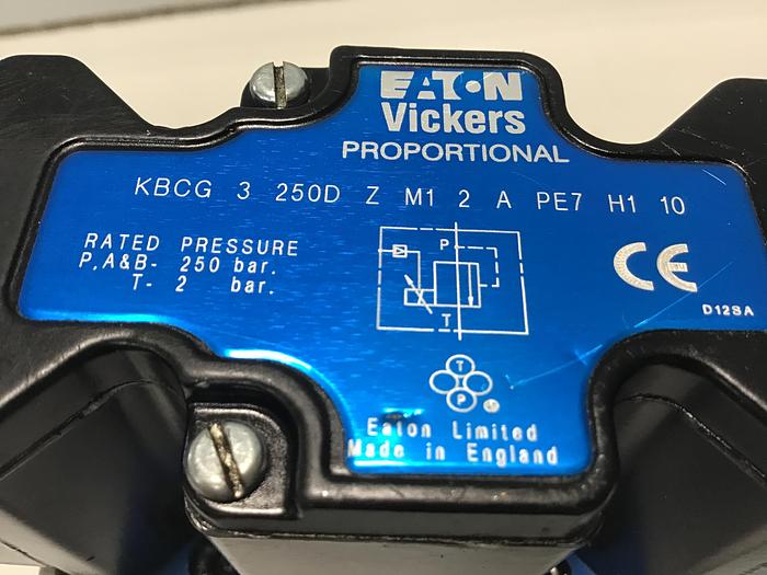 Used VICKERS Valve KBCG3250DZM12APE7H110