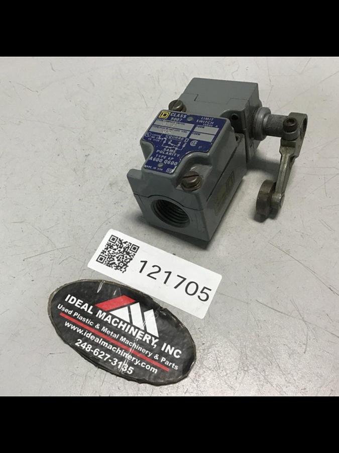 Used SQUARE D Limit Switch 9007-C52B2 USED