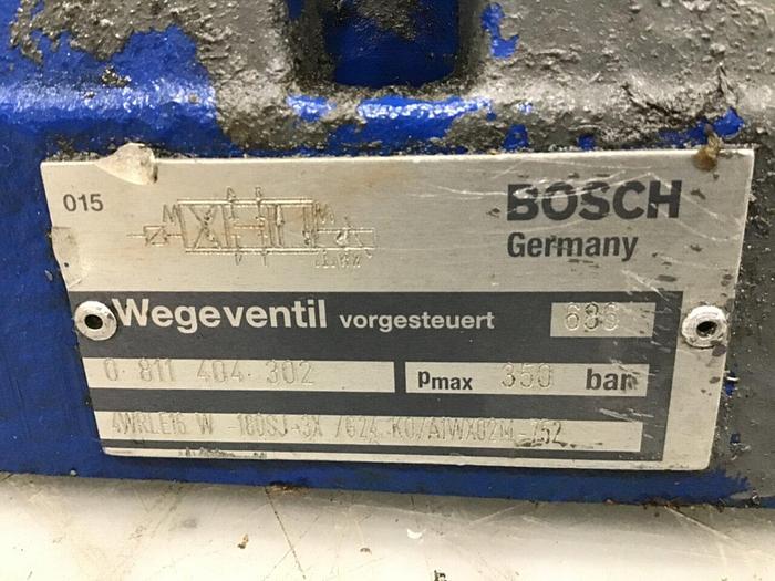 Used BOSCH Hydraulic Servo Valve 0 811 404 607 USED