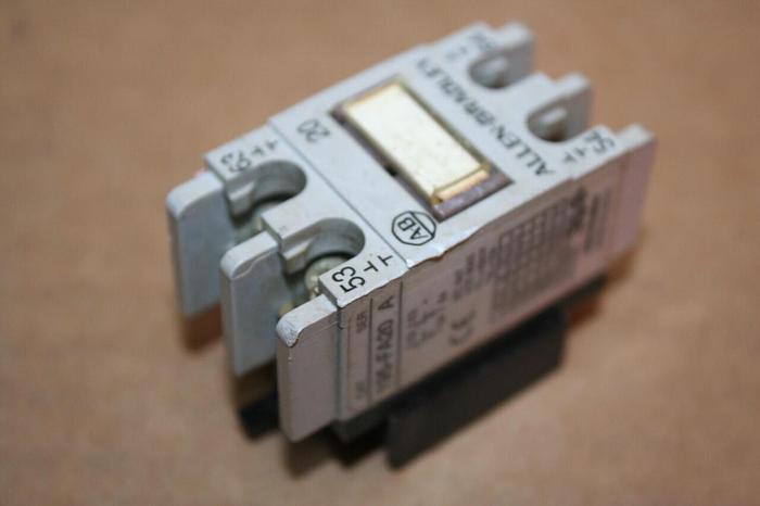 Used ALLEN BRADLEY Contactor 195-FA20 SER A #22221 DNL SCRAPPED