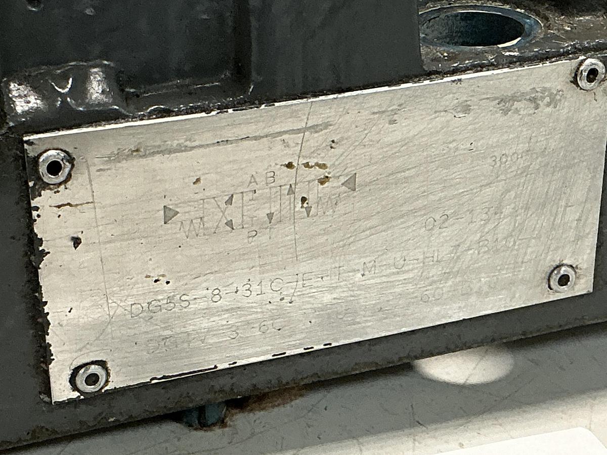 Used VICKERS DG4V-3-6C-M-U-HL7-60-B10