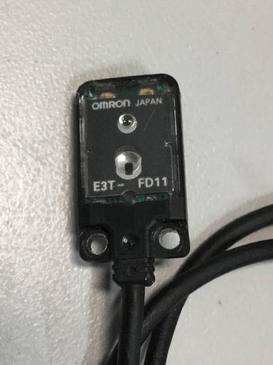 Used OMRON Photoelectric Sensor E3T-FD11 #99430