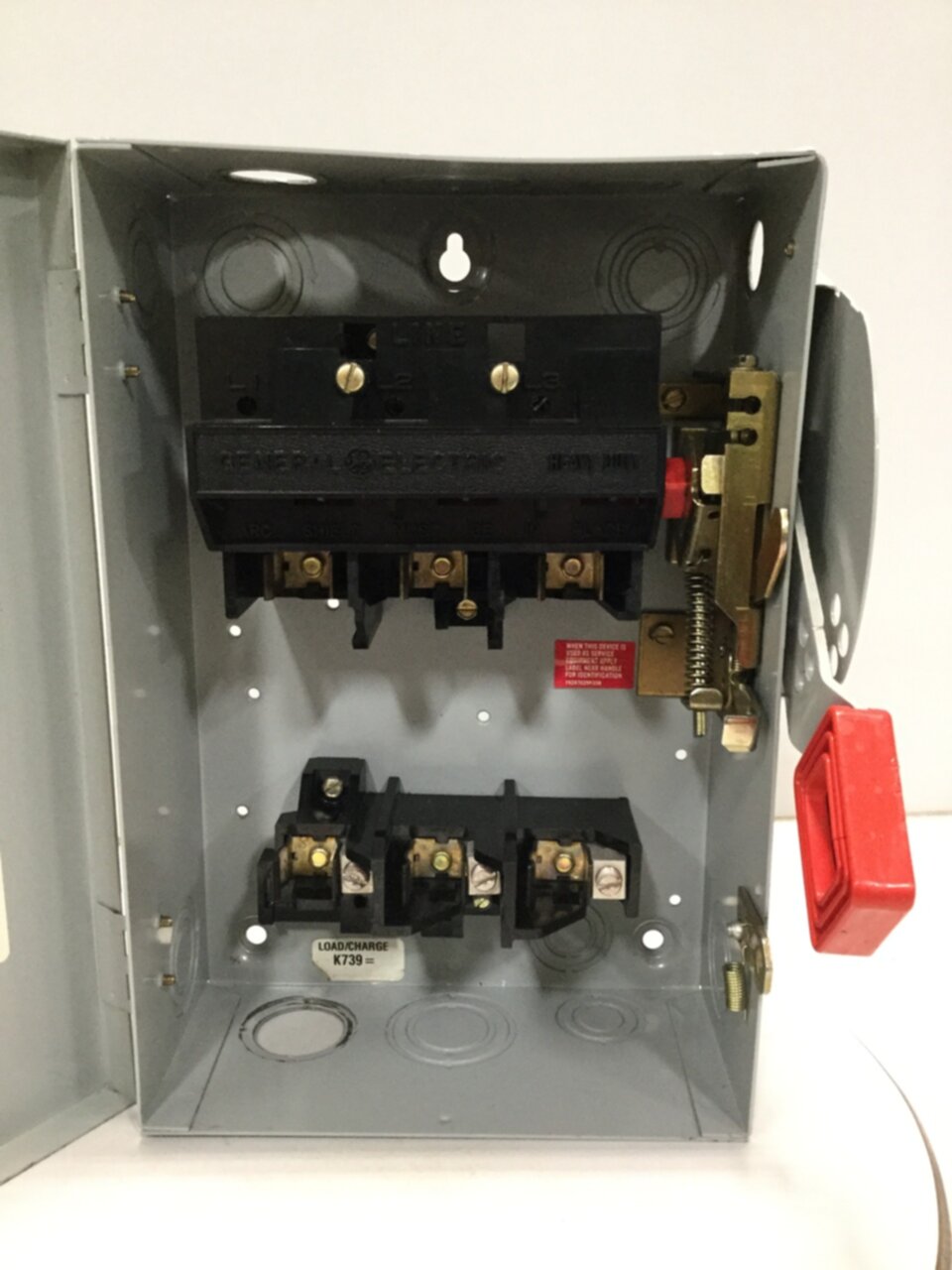 Used GENERAL ELECTRIC / GE 30 Amp Safety Switch TH3361 #107036