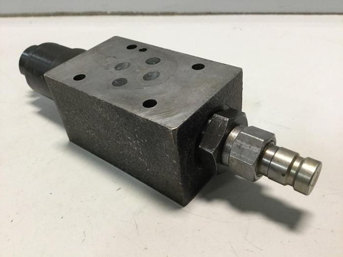 Used VICKERS Pressure Reducing Valve DGMX2-3-PP-CW-S-40 #111283