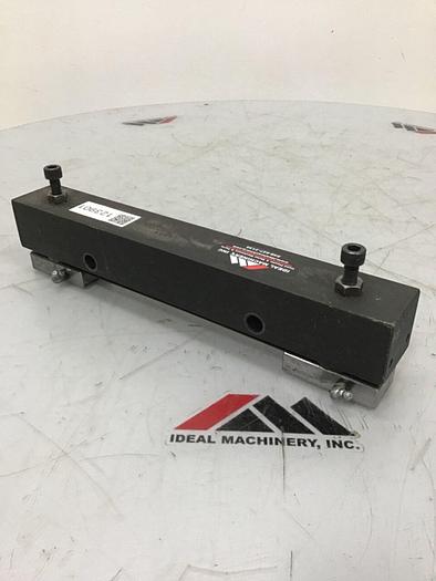 Used CINCINNATI MILACRON Sliding Platen Shoe 5040389 #123901