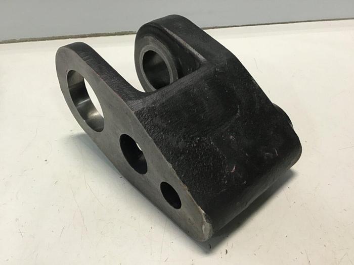 Used HUSKY Tie Bar Lock Link Mount Bracket 244693 #129996