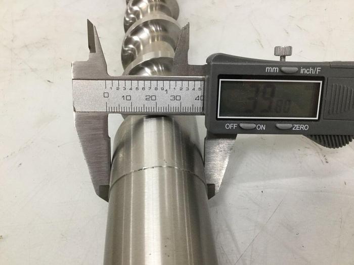 Used JSW 40 mm Feed Screw DPE15541 USED