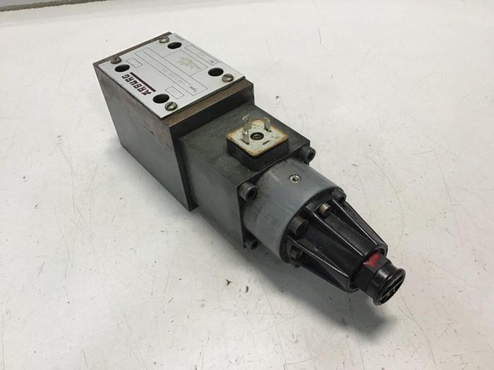 Used ARBURG Valve 4WRE 10 EA32-12/24Z4/M-425 Used