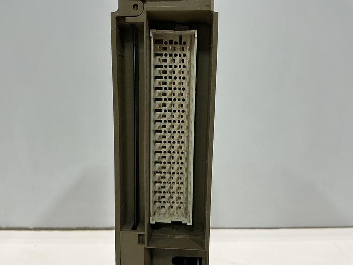 Used SIEMENS 6ES5 943-7UA11