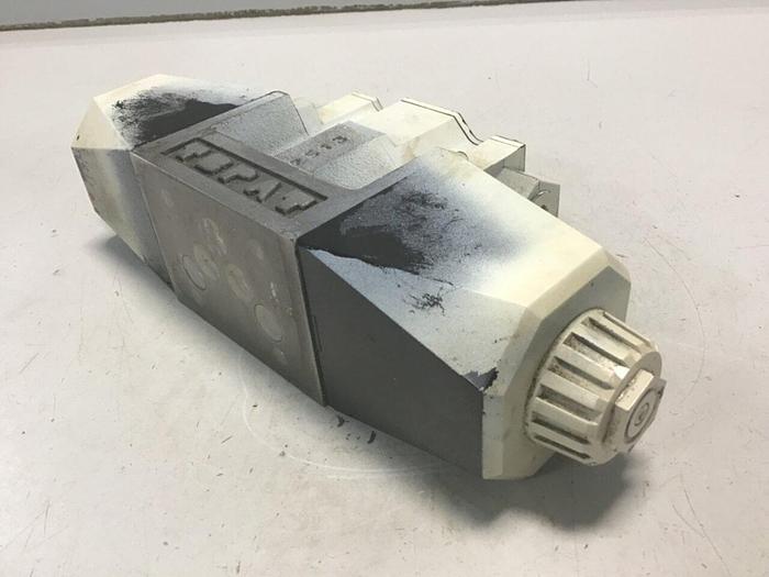 Used VICKERS Valve DG4V56CMP7LH740JA170B20 Used #137726