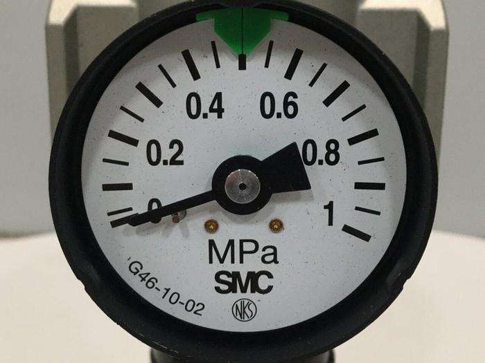 Used SMC Regulator AR40-04G #104844