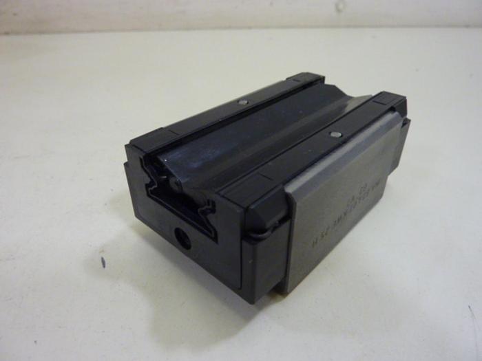 INA Linear Rail Bearing 001-676-318 NEW