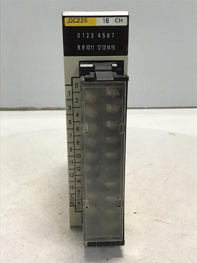 Used OMRON Output Module C200H-OC225 #122627