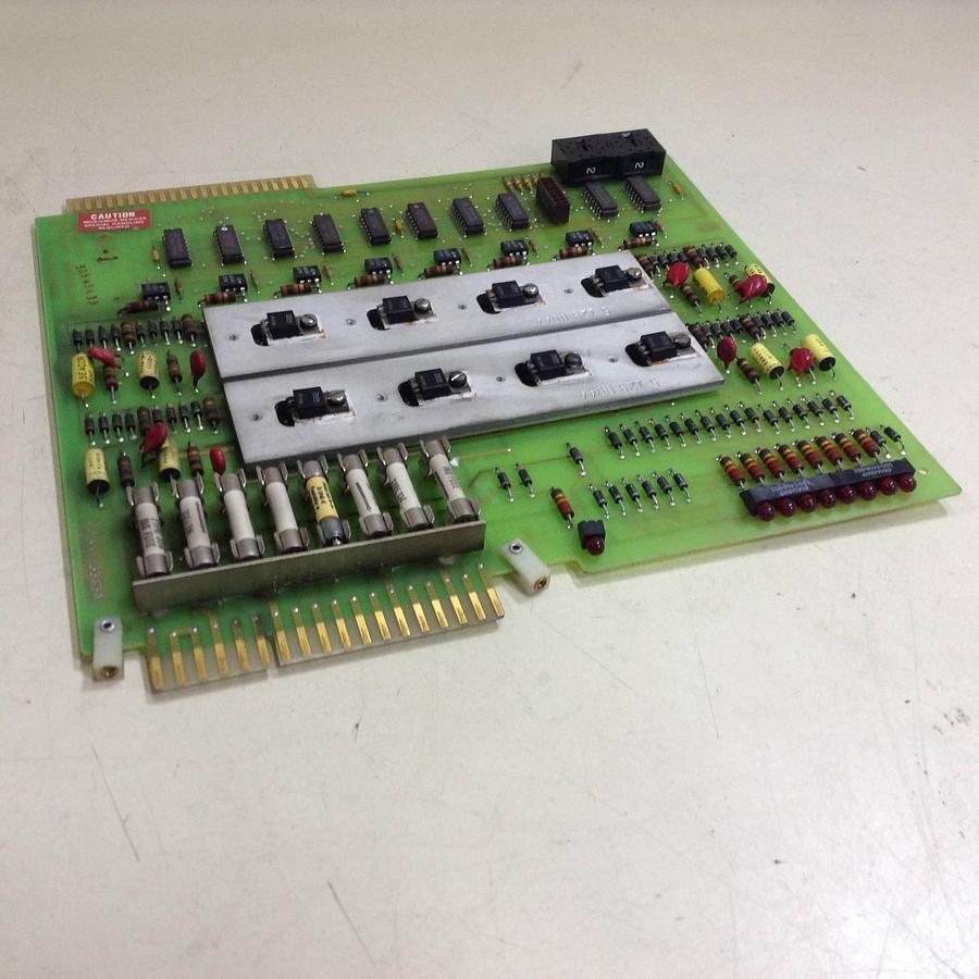 Used CINCINNATI MILACRON Output Board 3-531-3563A USED