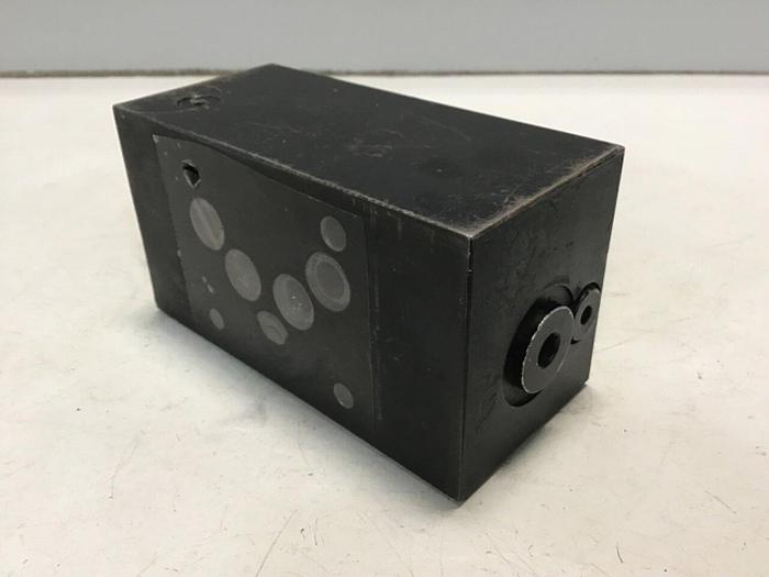 Used VICKERS Valve DGMX25PPFWS30EN417 #137981