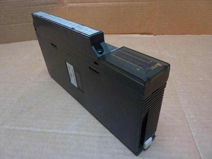 Used MITSUBISHI 32 Pt Output Module AY51 Used