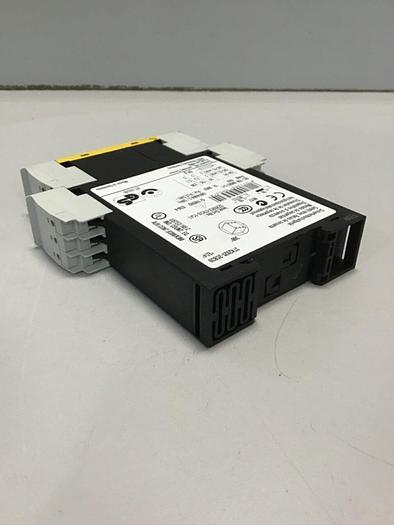 Used SIEMENS Relay Module 3TK2821-2CB30 USED