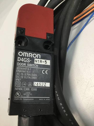 Used OMRON Door Switch D4GS-N1R-5 #99183