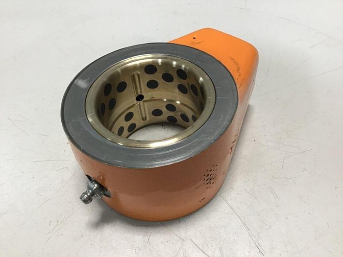 Used CINCINNATI MILACRON Clamp Cylinder Mount 5933203 #116482