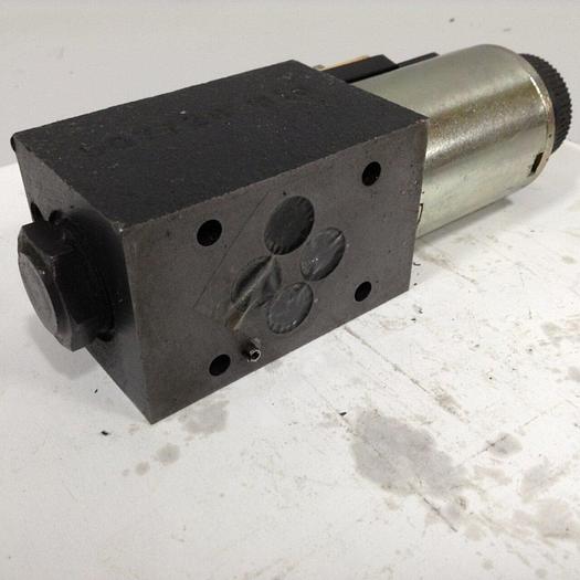 Used VICKERS Valve DG4V3S22AMUHL760EN490 Used