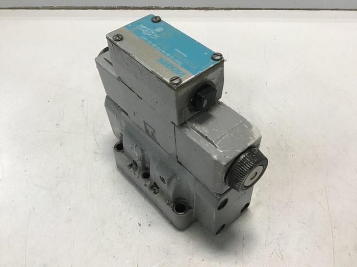 Used VICKERS Valve DG4V36CMFWB660EN21 #138825